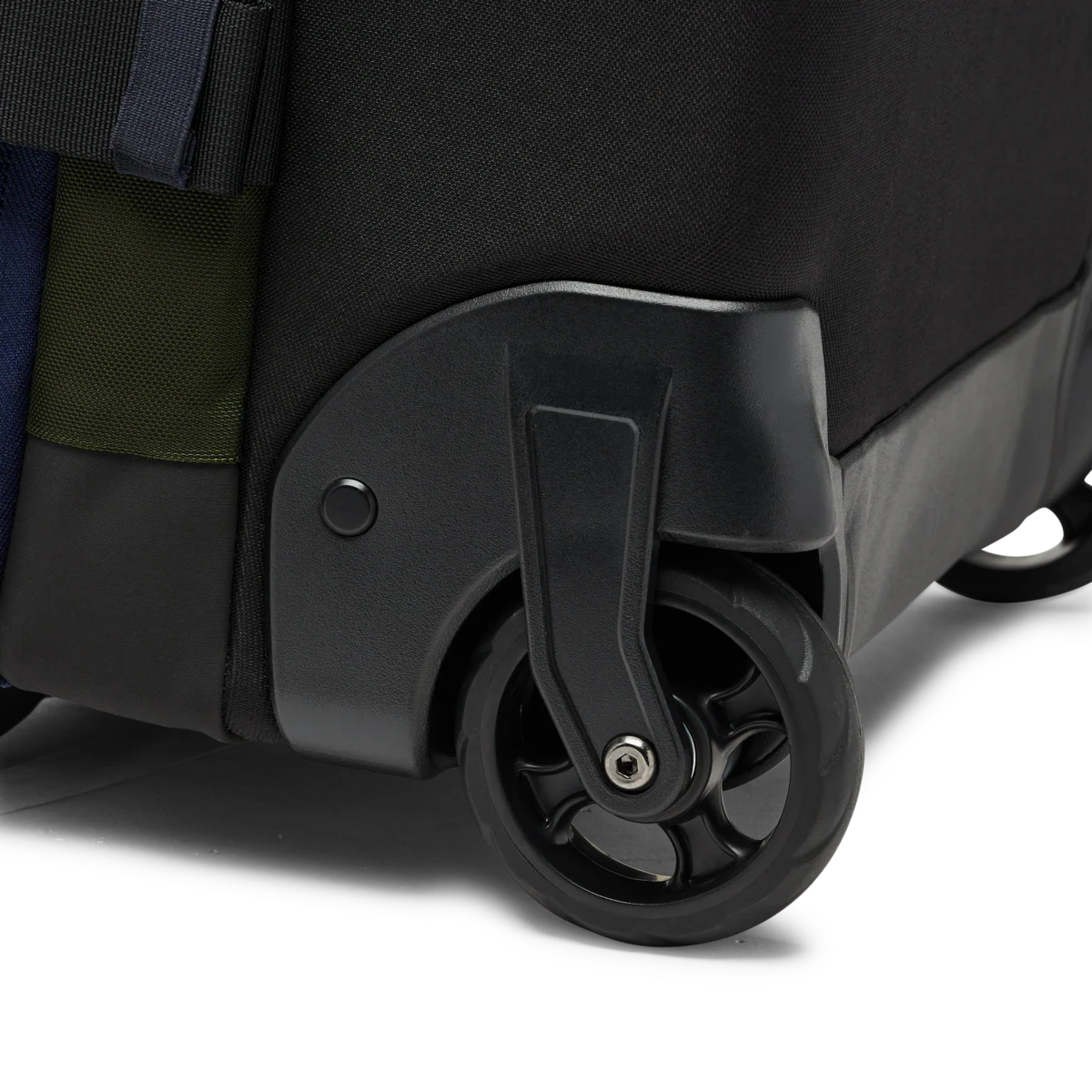 Allpa 38L Roller Bag - Image 14