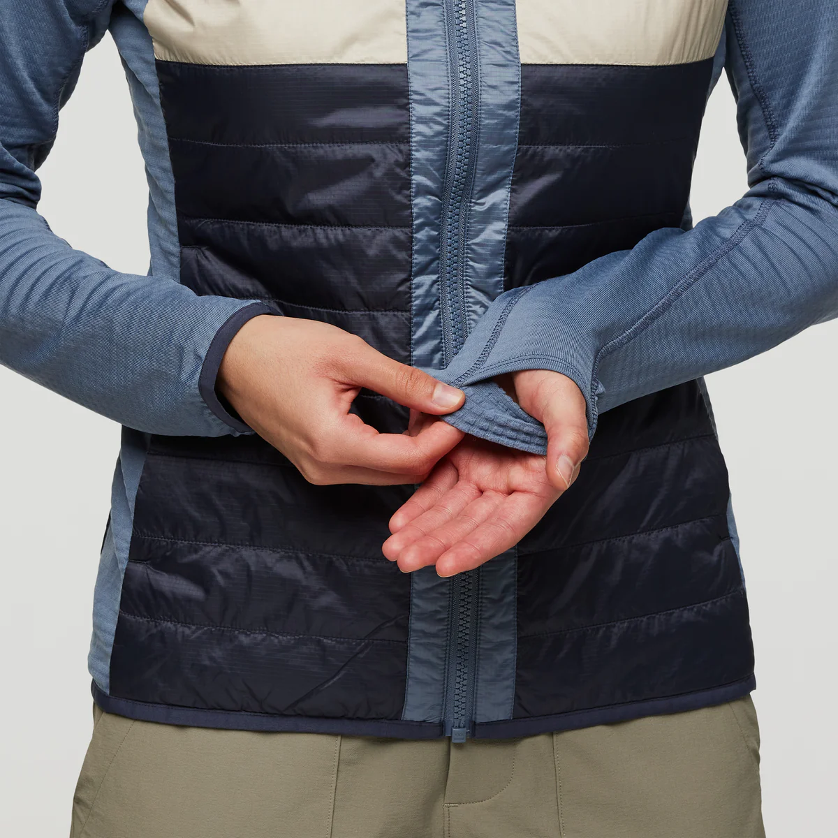 Capa Hybrid Insulated Hooded Jacket - Women's - Image 17