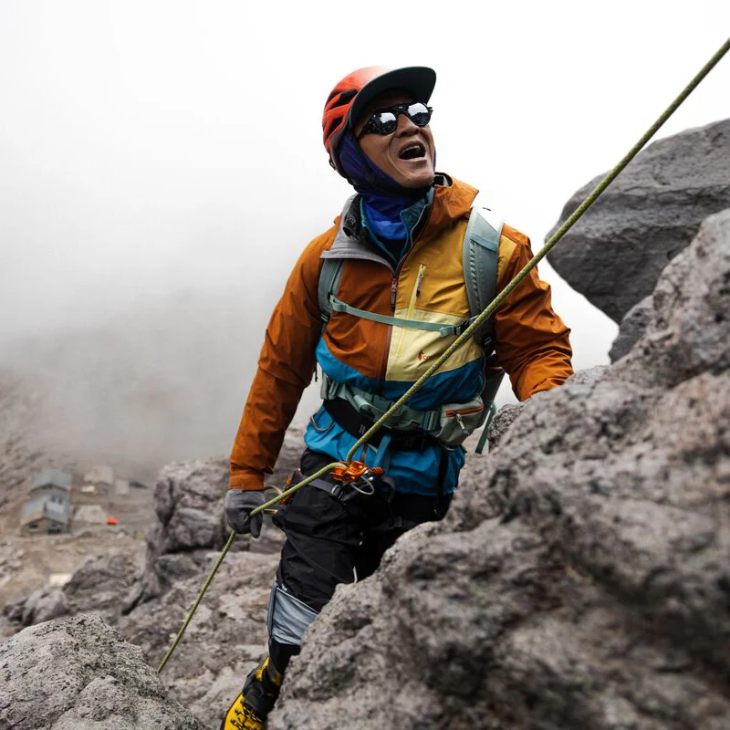 Impermeo 3L Hooded Shell Jacket - Men's - Image 21