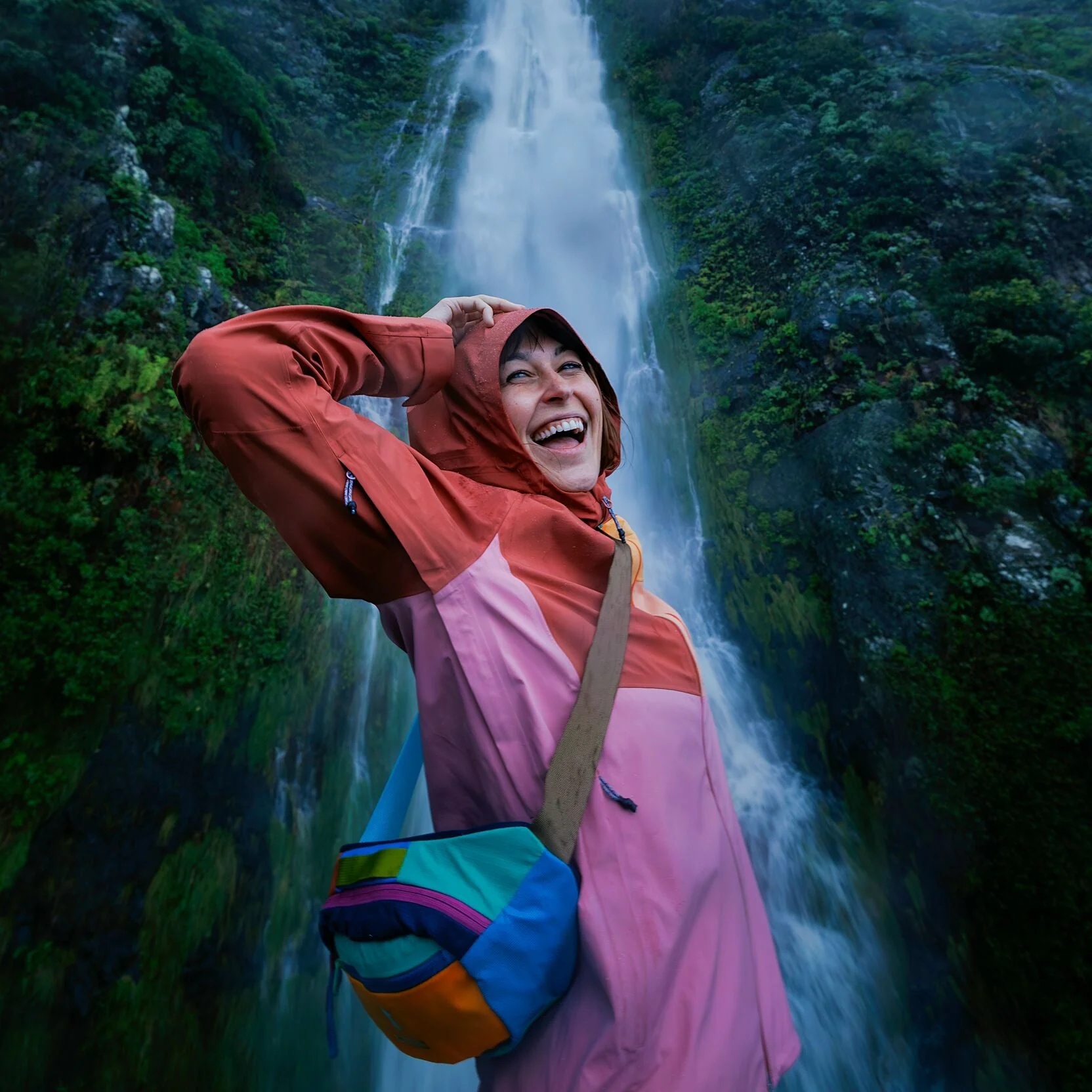 Impermeo 3L Hooded Shell Jacket - Women's - Image 18