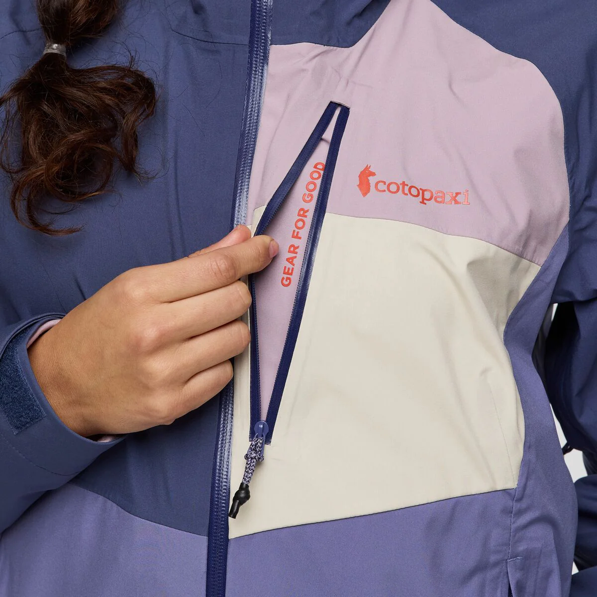 Impermeo 3L Hooded Shell Jacket - Women's - Image 24